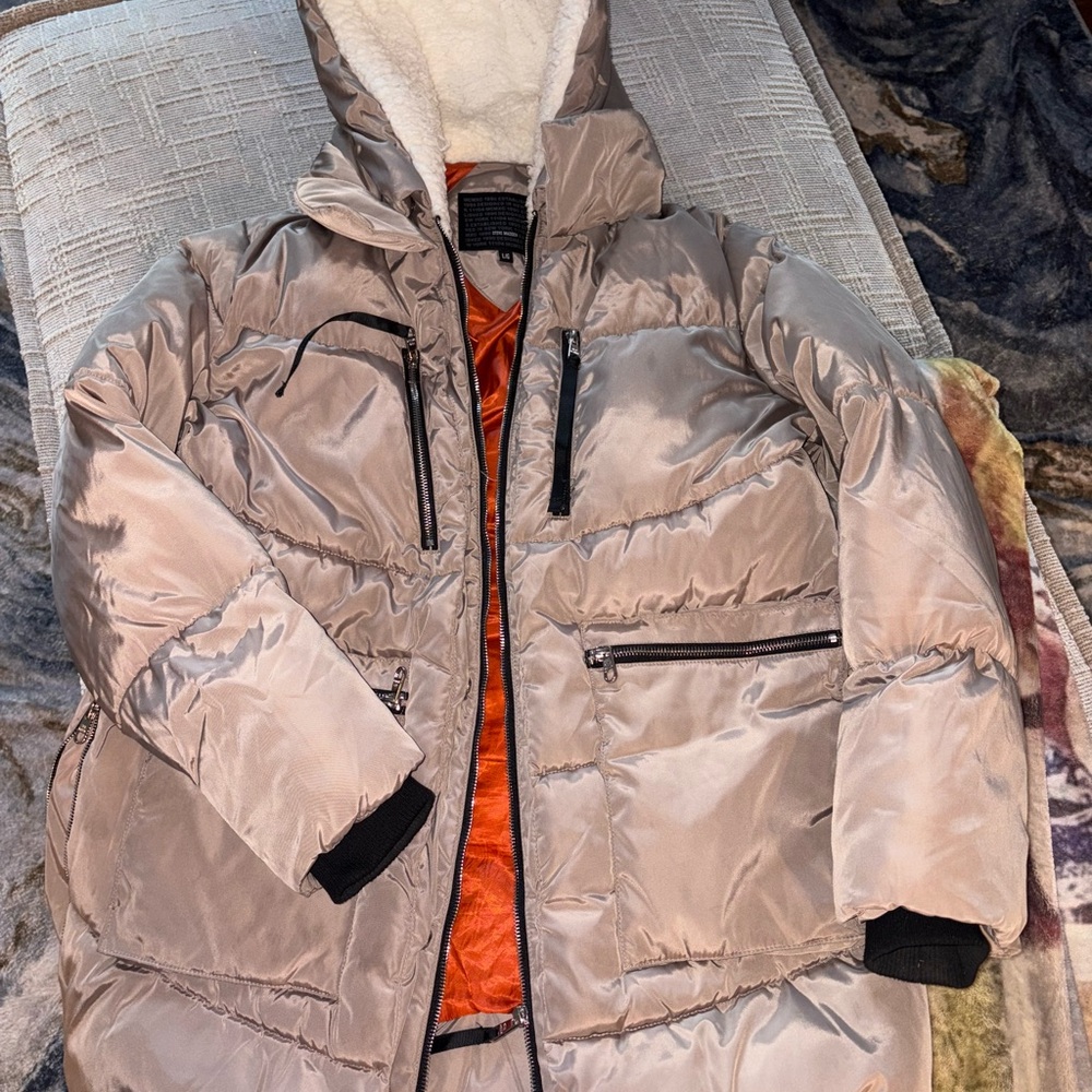 Like New Steve Madden Metallic Beige Puffer Jacket